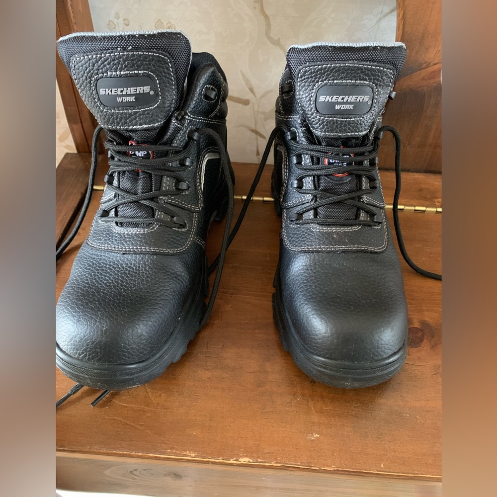 NIB combat/moto boots Mens Skechers Air/memory foam comfort black